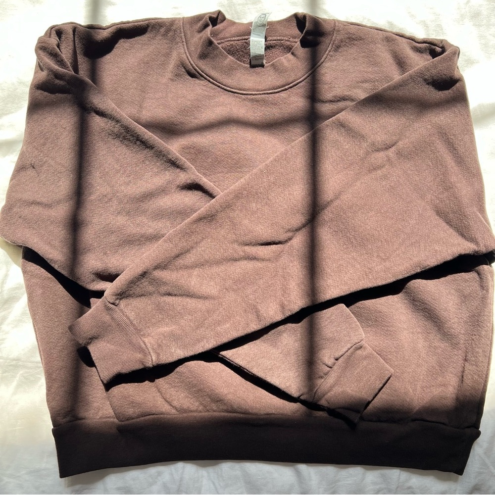 Brown sweatshirt